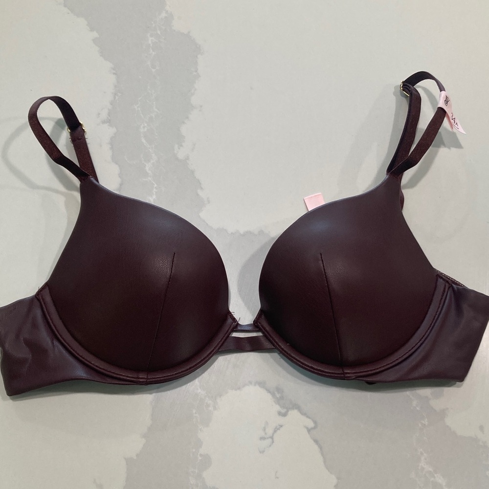 Victoria's Secret Smooth Molded Bra in Deep Burgundy